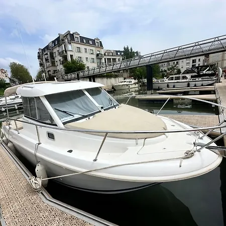 Botel Flw